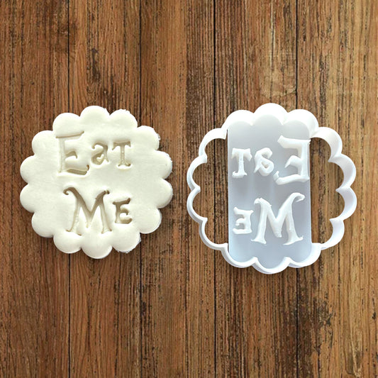 Emporte-pièce Lot de 4 thème - Alice in Wonderland - pâte à sucre, pâte à modeler-Décoration gâteau-Fait maison-France 3D (Copy)