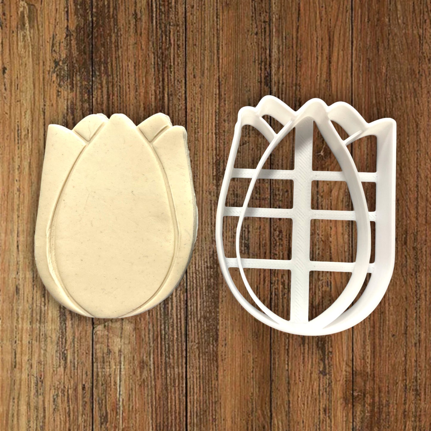 Emporte-pièce fleur Tulipe dim 6x5 cm - pour réalisation biscuits sablés -Décoration gâteau-Fait maison-France 3D