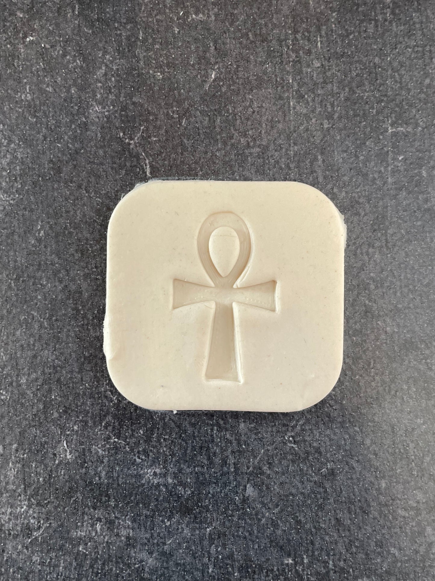 Emporte pièce hieroglyphe pour la réalisaton de biscuit sablé, patisserie, pate à sucre -Décoration gateau-Fait maison- ELACE