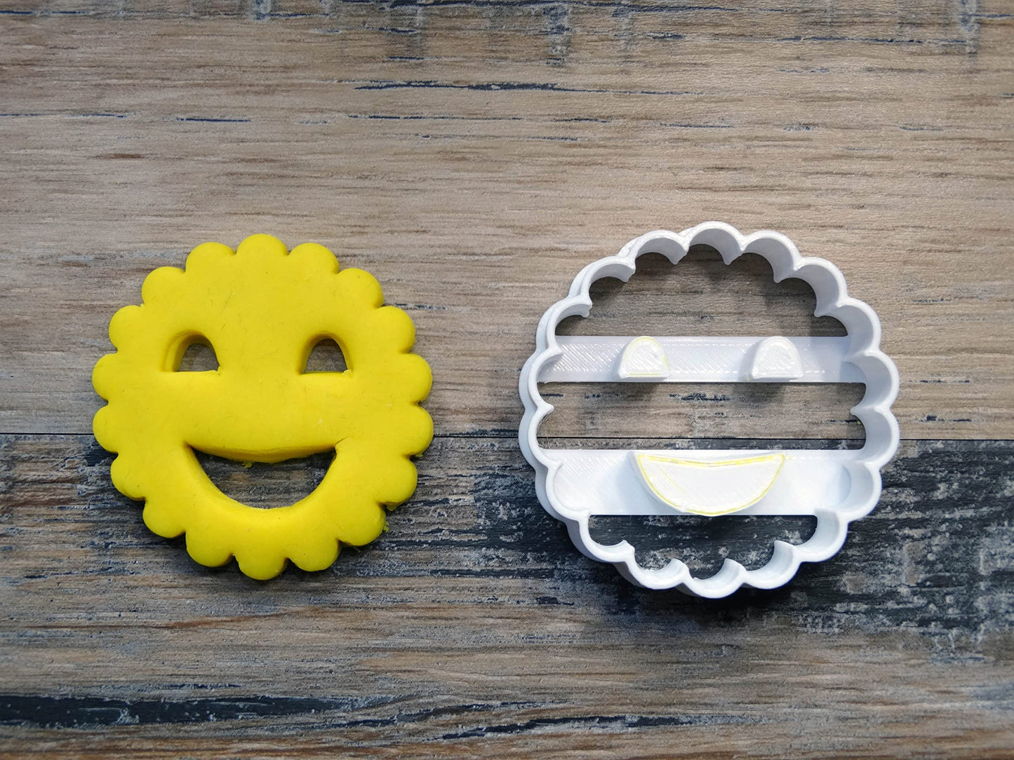Emporte-pièce forme Bicuit KIT mini BN Sourire - Patisserie, sablé, biscuit, pate à sucre, pate à modeler-Décoration gateau-Fait maison-ELACE