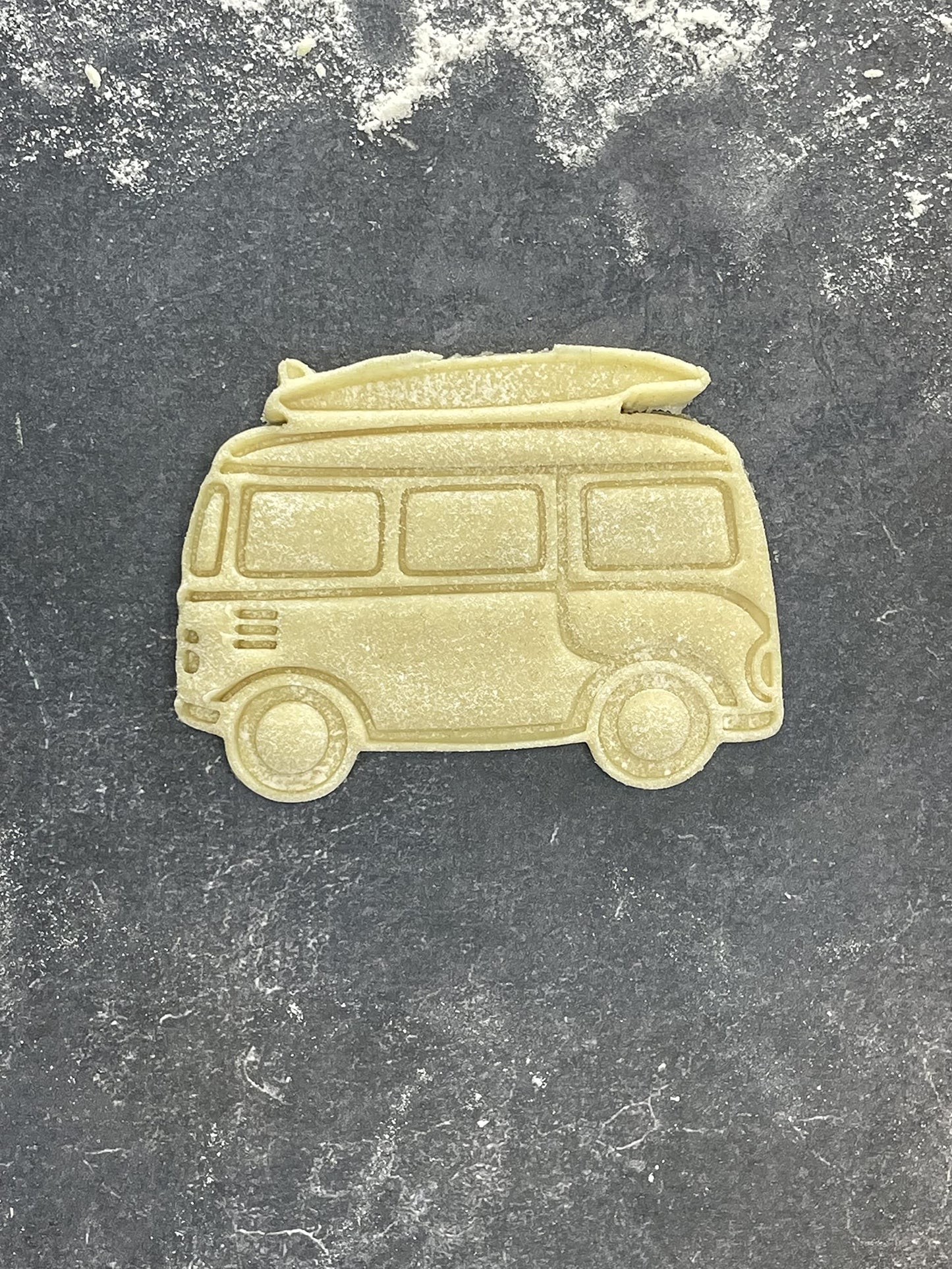 Emporte pièce Combi vw profil -Vehicule - pour la réalisaton de biscuit sablé, patisserie, pate à sucre -Décoration gateau-Fait maison- ELACE