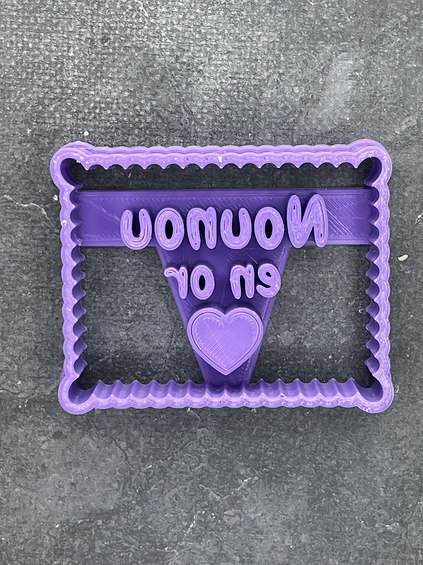 Emporte pièce - Nounou en or - Message - pour la réalisaton de biscuit sablé, patisserie, pate à sucre -Décoration gateau-Fait maison- ELACE