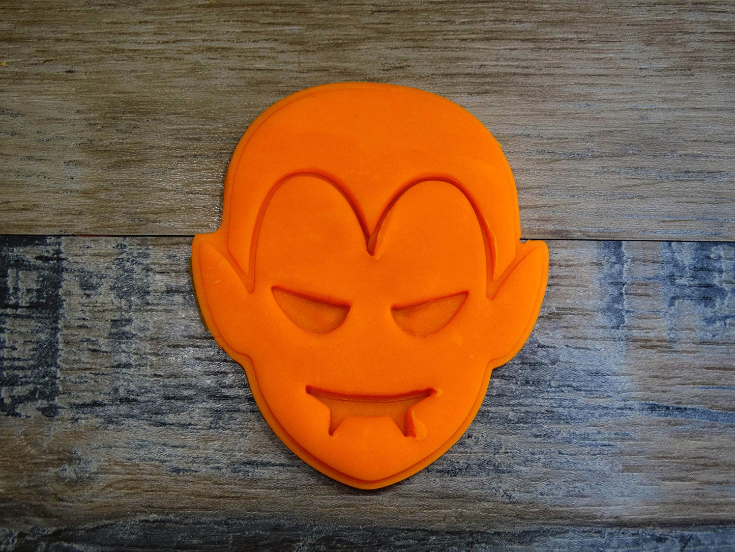 ELACE - Emporte-pièce thème HALLOWEEN motif VAMPIRE pour la patisserie, sablé, biscuit, pâte à sucre, pâte à modeler-Décoration gâteau-Fait en France ELACE3D