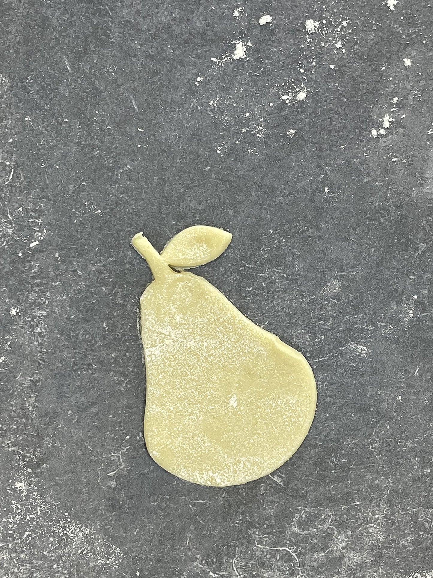 Emporte pièce Poire - Forme - pour la réalisaton de biscuit sablé, patisserie, pate à sucre -Décoration gateau-Fait maison- ELACE