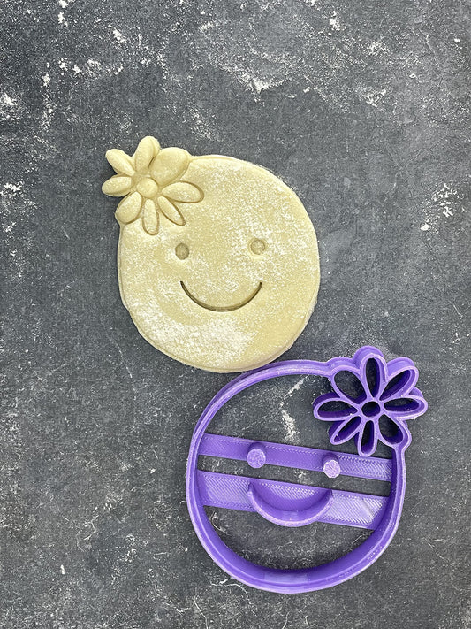 Emporte pièce Smiley fleur - Forme - pour la réalisaton de biscuit sablé, patisserie, pate à sucre -Décoration gateau-Fait maison- ELACE