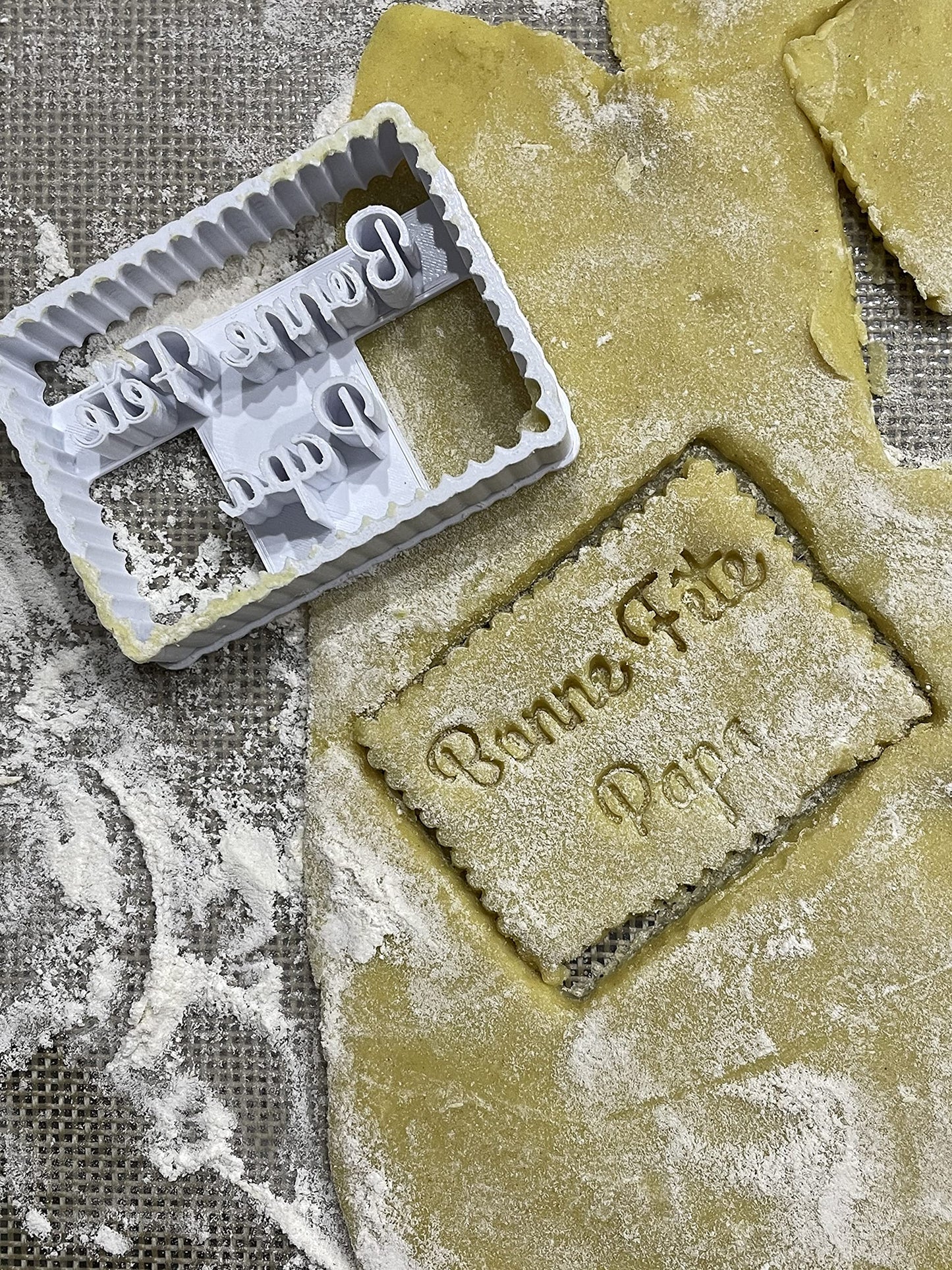 Emporte-pièce - biscuit Bonne fête papa - fête de pères des mères pâte à sucre, pâte à modeler-Décoration gâteau-Fait maison-France 3D