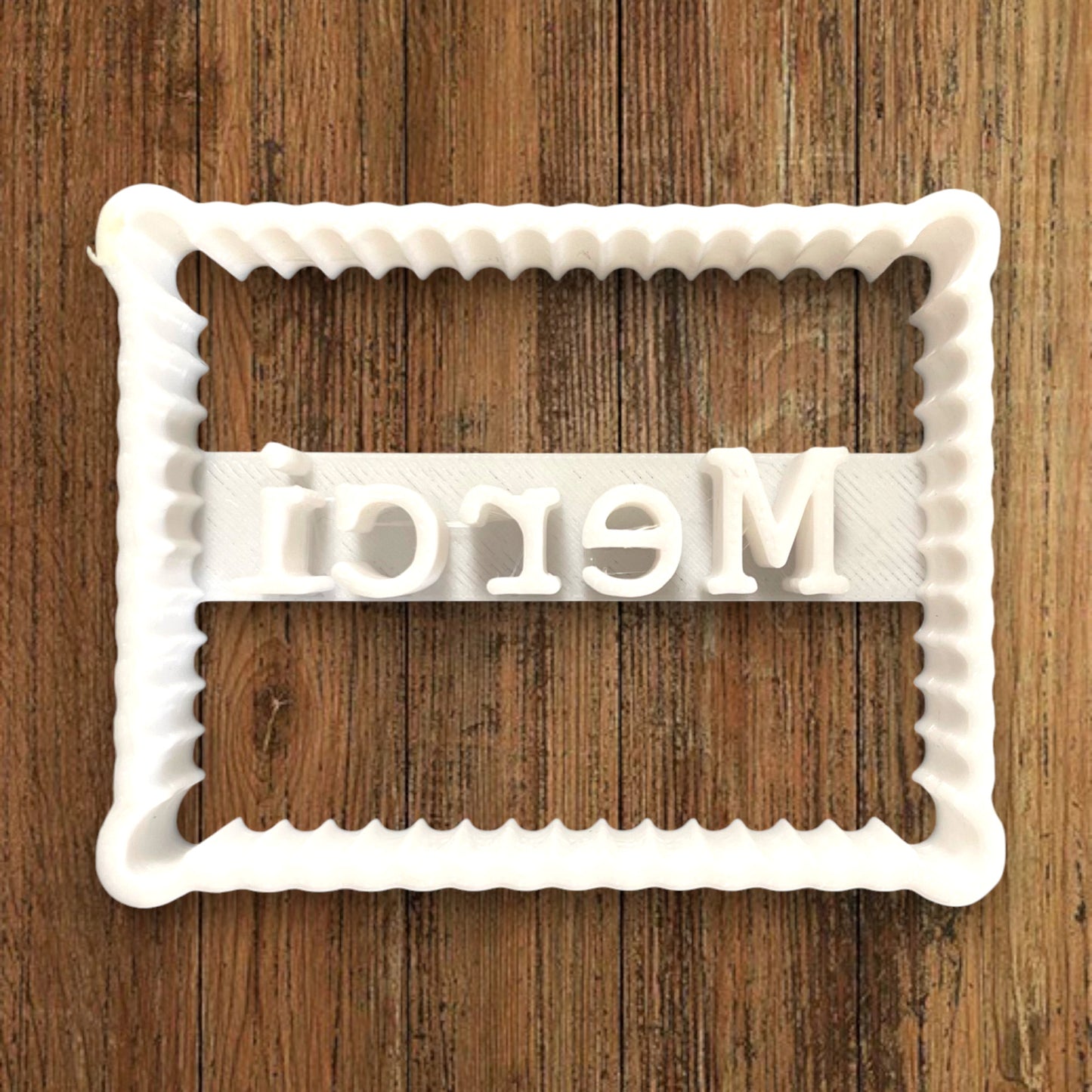 Emporte-pièce Merci  dim 7x5 pâte à sucre, pâte à modeler-Décoration gâteau-Fait maison-France 3D