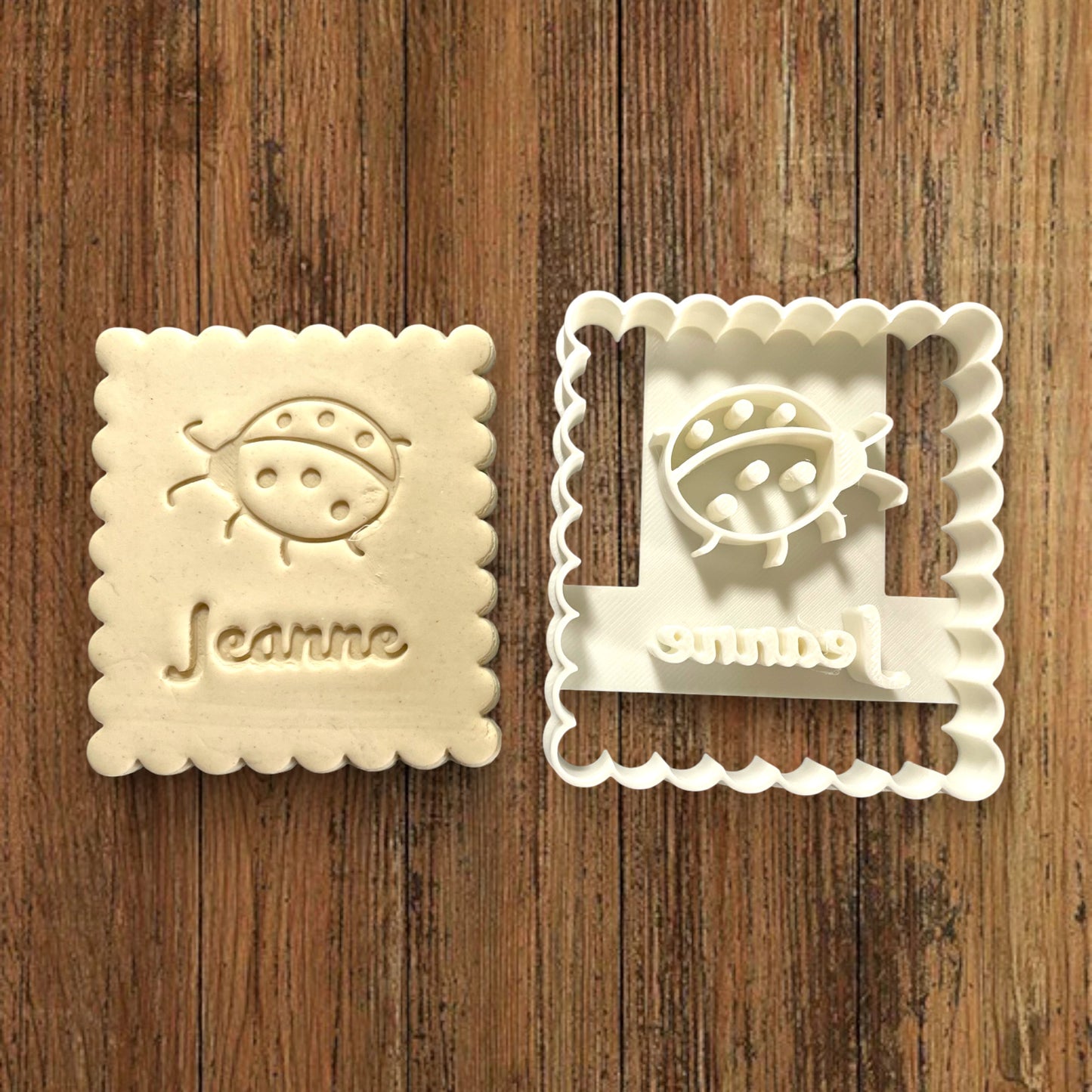 Emporte-pièce Animal Coccinelle à personnaliser dim 7x6.5cm - biscuits sablés pâte à modeler-Décoration gâteau-Fait maison-France 3D