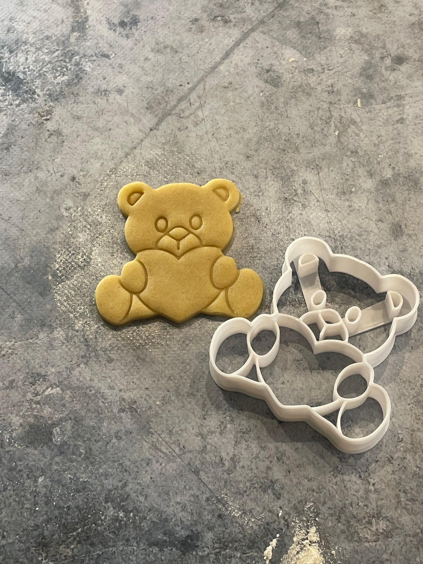 Emporte pièce Ourson coeur - Forme - pour la réalisaton de biscuit sablé, patisserie, pate à sucre -Décoration gateau-Fait maison- ELACE