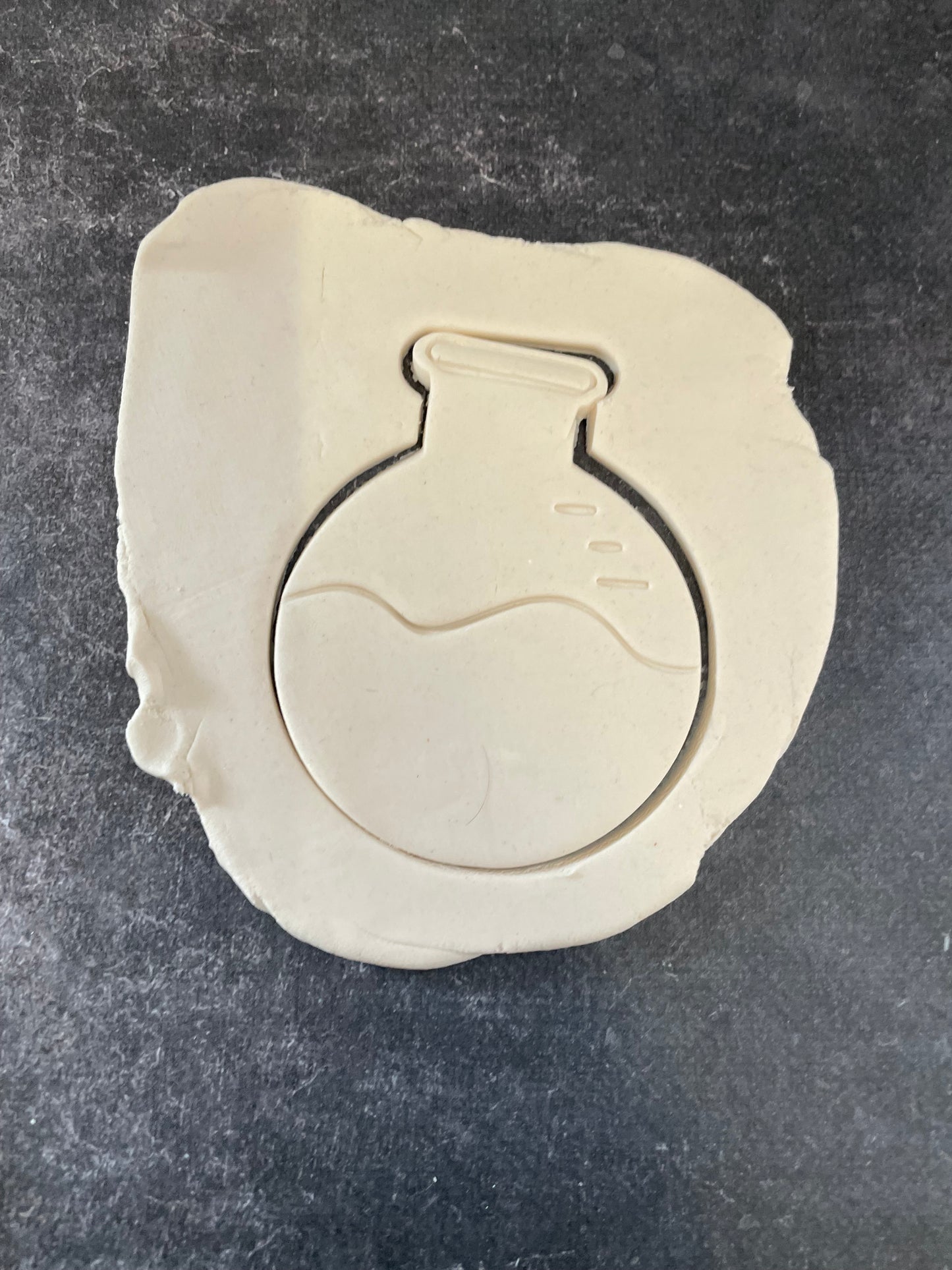 Emporte pièce Ballon laboratoire - Forme - pour la réalisaton de biscuit sablé, patisserie, pate à sucre -Décoration gateau-Fait maison- ELACE