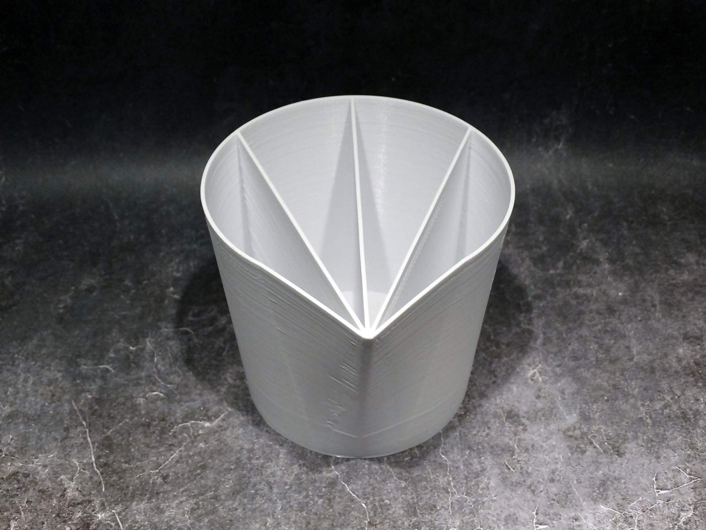 ELACE3D Tasse Cup de 60cl 20oz - 2 canaux - Version 2021 - pour Peinture Acrylique Liquide Fluide, Technique Acrylique Pouring ou coulée - Made in France DIY