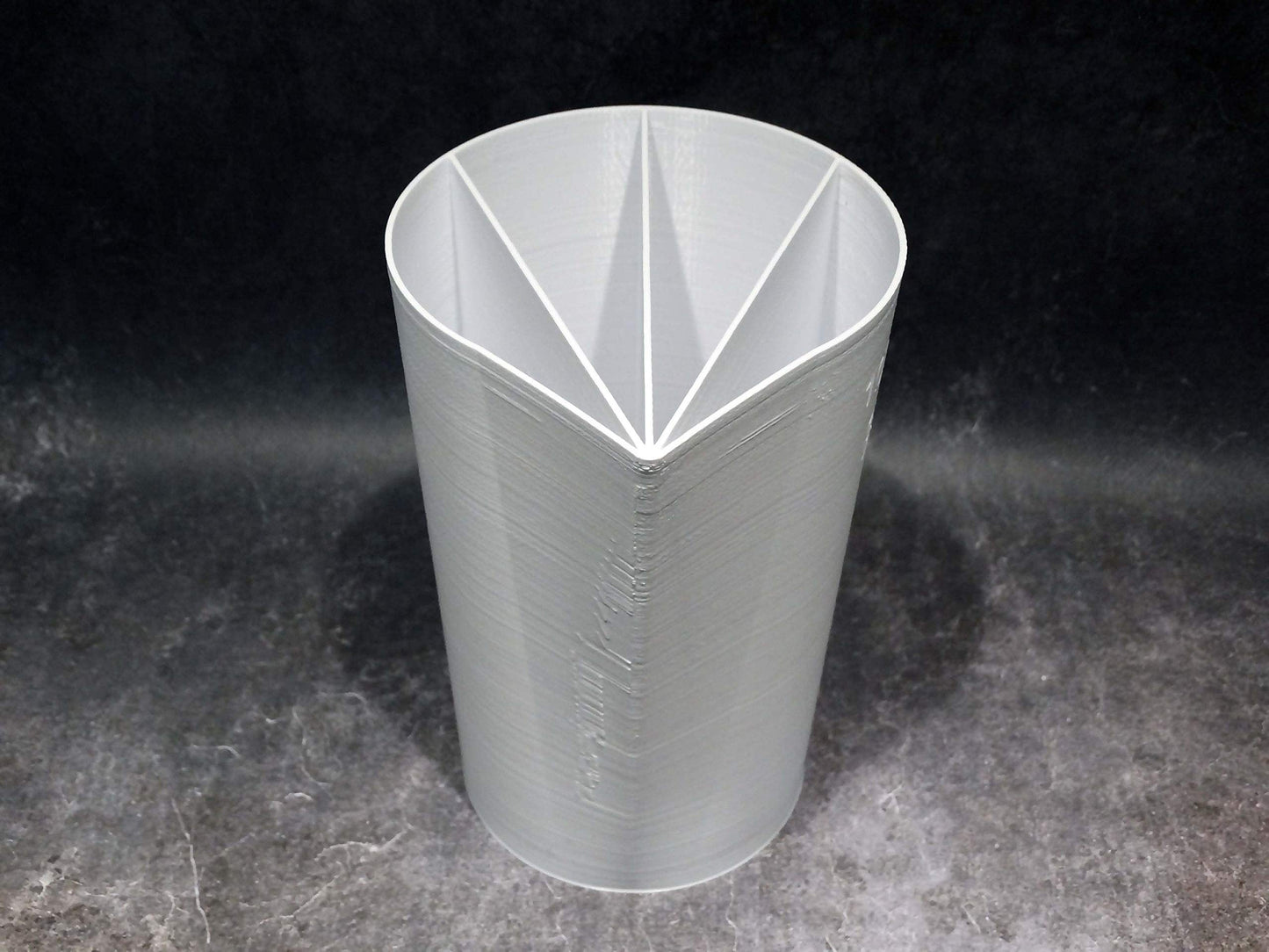 ELACE3D Tasse cup de 60cl 20oz - 4 canaux - VERSION 2021 - pour peinture acrylique liquide fluide, technique acrylique pouring ou coulée - MADE IN FRANCE diy