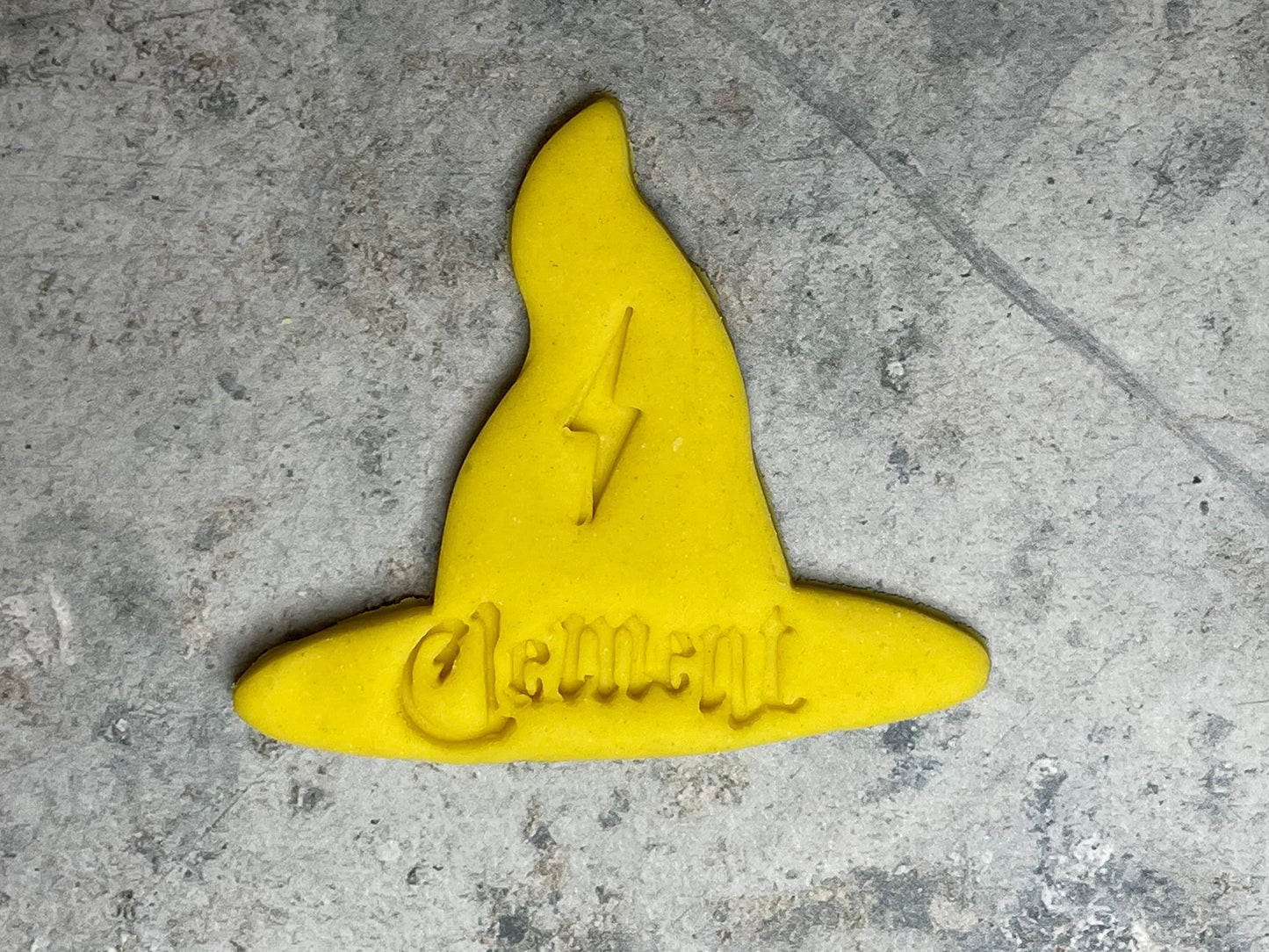 Emporte-pièce Harry Potter prénom personalisable Forme Choixpeau, biscuit, pate à  sucre, pate à  modele-Décoration gateau-Fait maison-FR ELACE