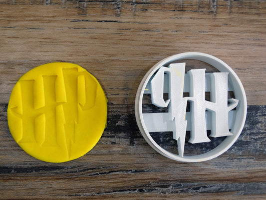 Emporte-pièce Harry Pottter logo HP- Patisserie, sablé, biscuit, pâte à sucre, pâte à modeler-Décoration gâteau-Fait maison-France 3D
